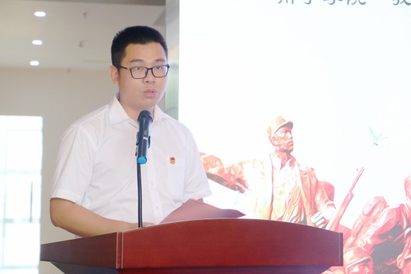 校团委李志书记